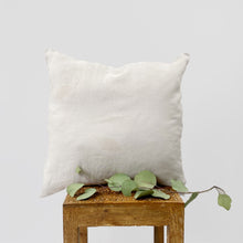 Cargar imagen en el visor de la galería, Funda cojín de lino negro