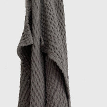 Cargar imagen en el visor de la galería, Toalla de algodón waffle